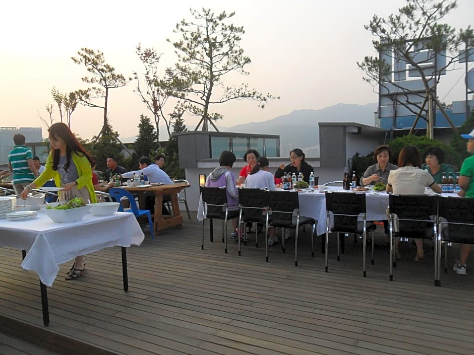 Urban Boutique Hotel