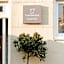 Townhouse17 Boutique Bed & Breakfast