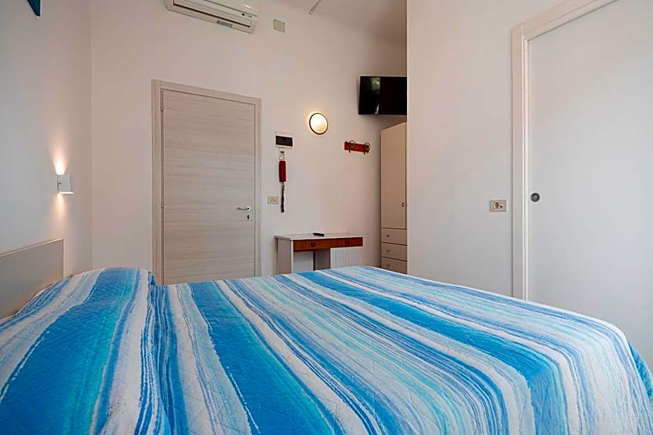 Hotel Flora