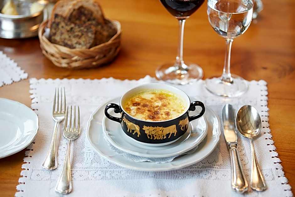 Hotel & Spezialitätenrestaurant zur Linde