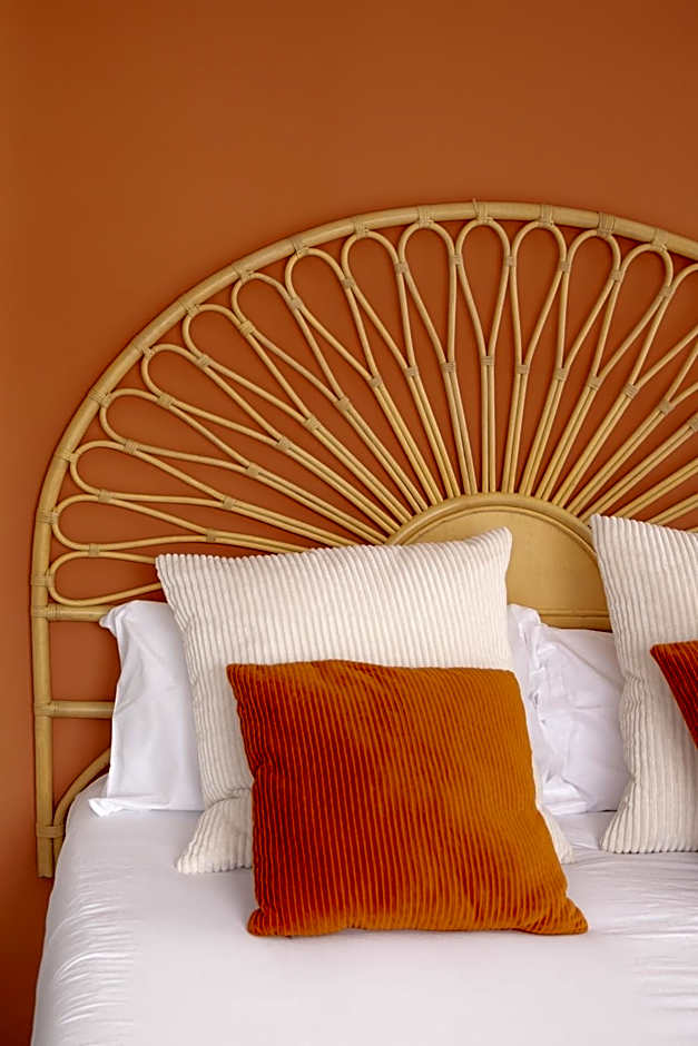 SUPERTUBOS HOUSE Peniche