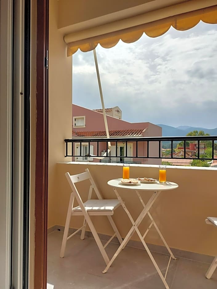 Mary's Studios & Apartment