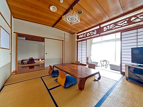 Japanese-Style Room with Lake View