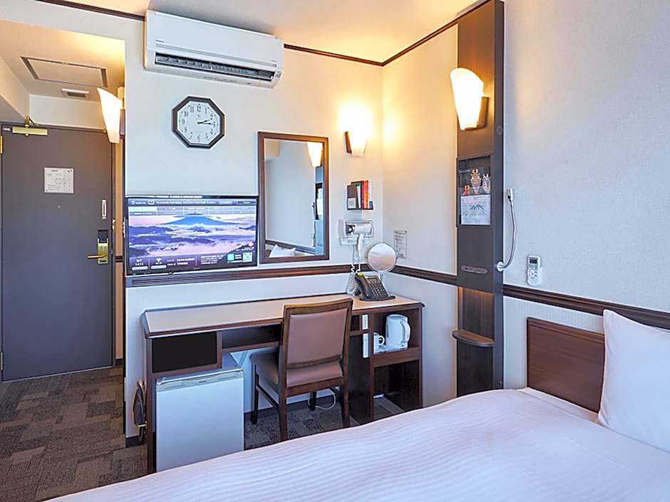 Toyoko Inn Tokyo Nihombashi Zeimusho Mae
