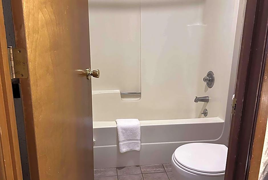 Super 8 by Wyndham Vancouver East