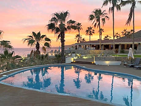 Punta Pescadero Paradise Hotel & Villas