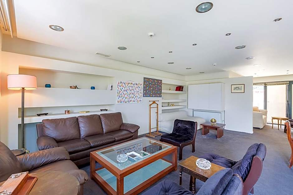 Arditou Akropolis Apartments-Suites