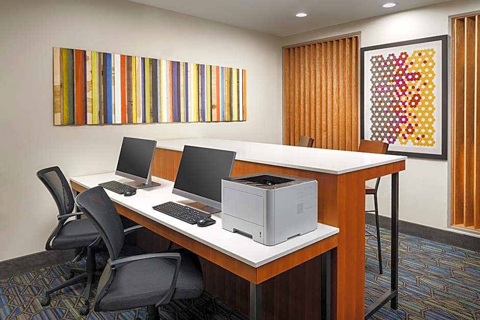 Holiday Inn Express And Suites OAKHURST-YOSEMITE PARK AREA By IHG