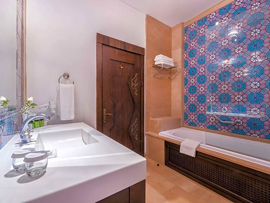 Rixos Park Belek - The Land Of Legends Access