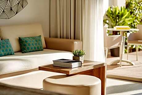 Junior Suite Swim Up