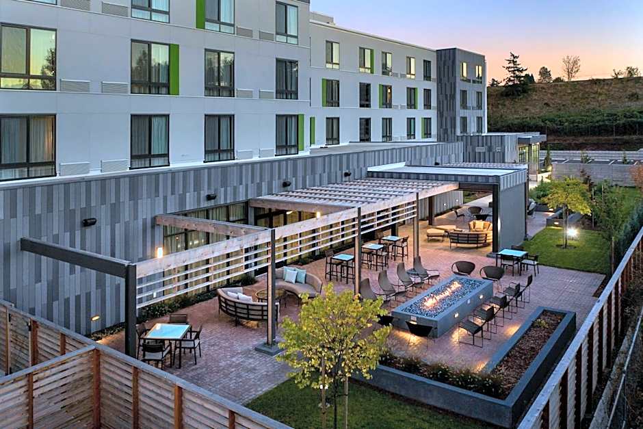 Courtyard by Marriott Portland East