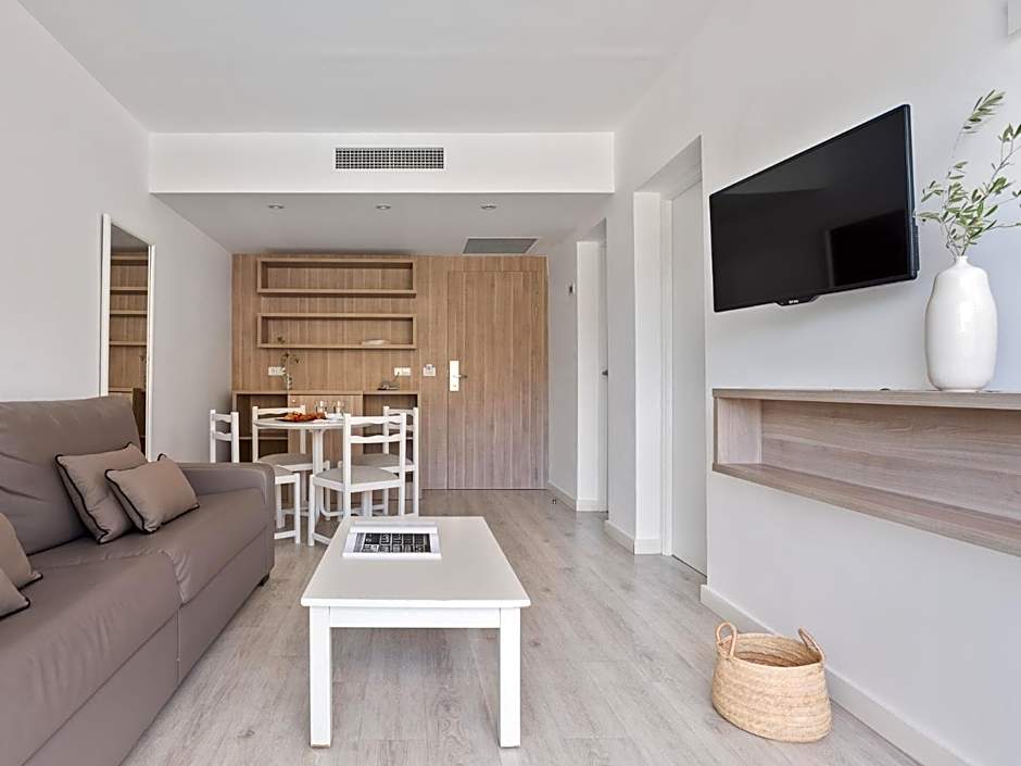 Puerto Azul Suite Hotel