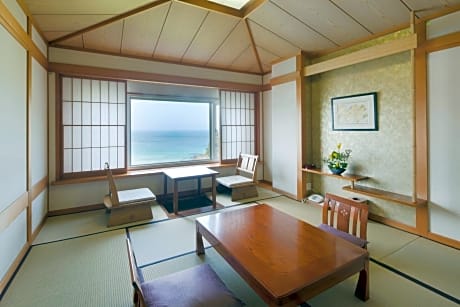 Japanese-Style Quadruple Room - Buffet Breakfast + Buffet Dinner Included