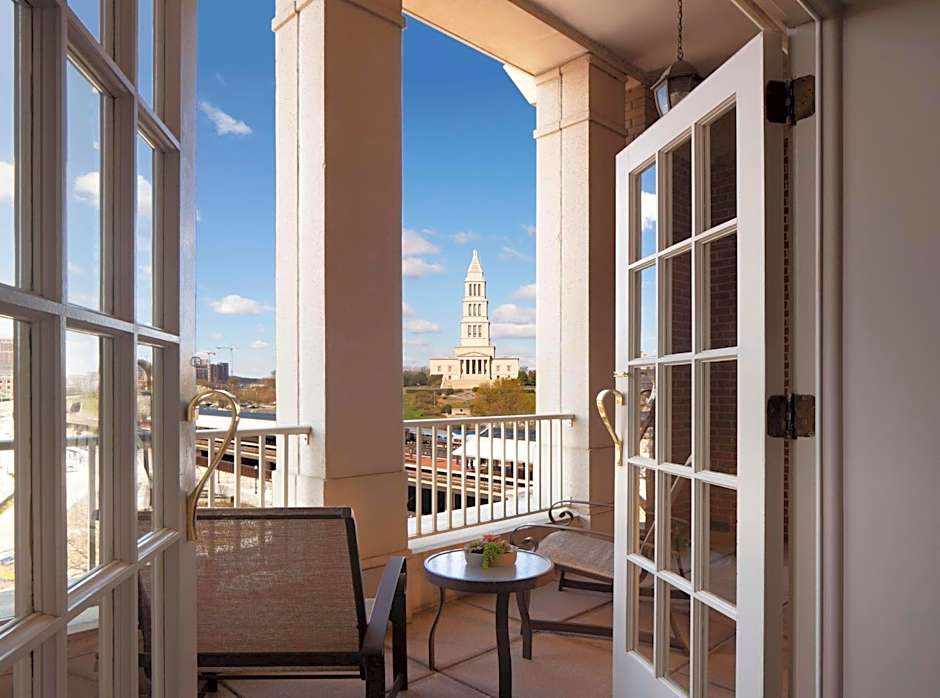 Hilton Alexandria Old Town