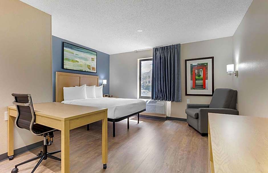 Extended Stay America Suites - Arlington - Six Flags