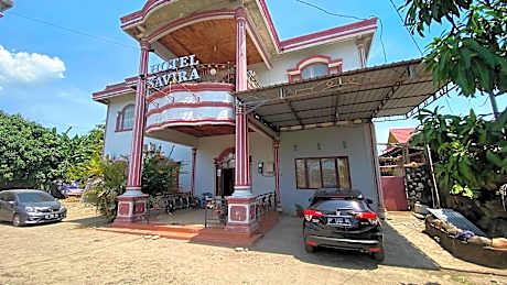 OYO 93176 Hotel Savira Near Barru