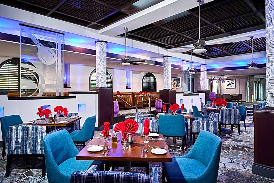 DoubleTree by Hilton Chatsworth