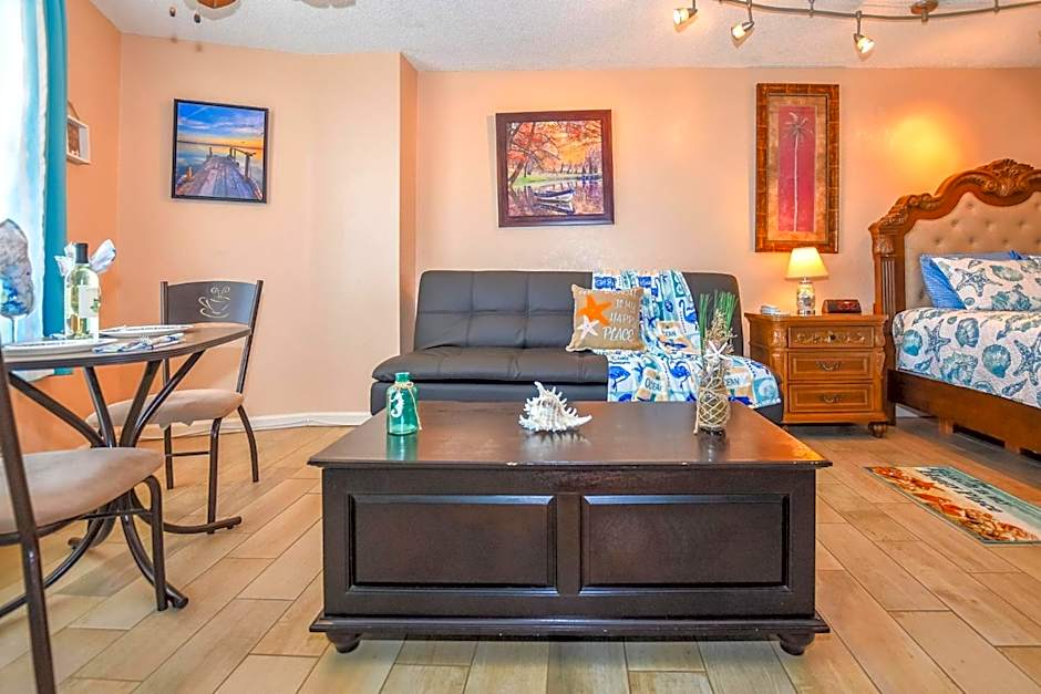 Daytona Beach studio condo with beautiful Ocean view
