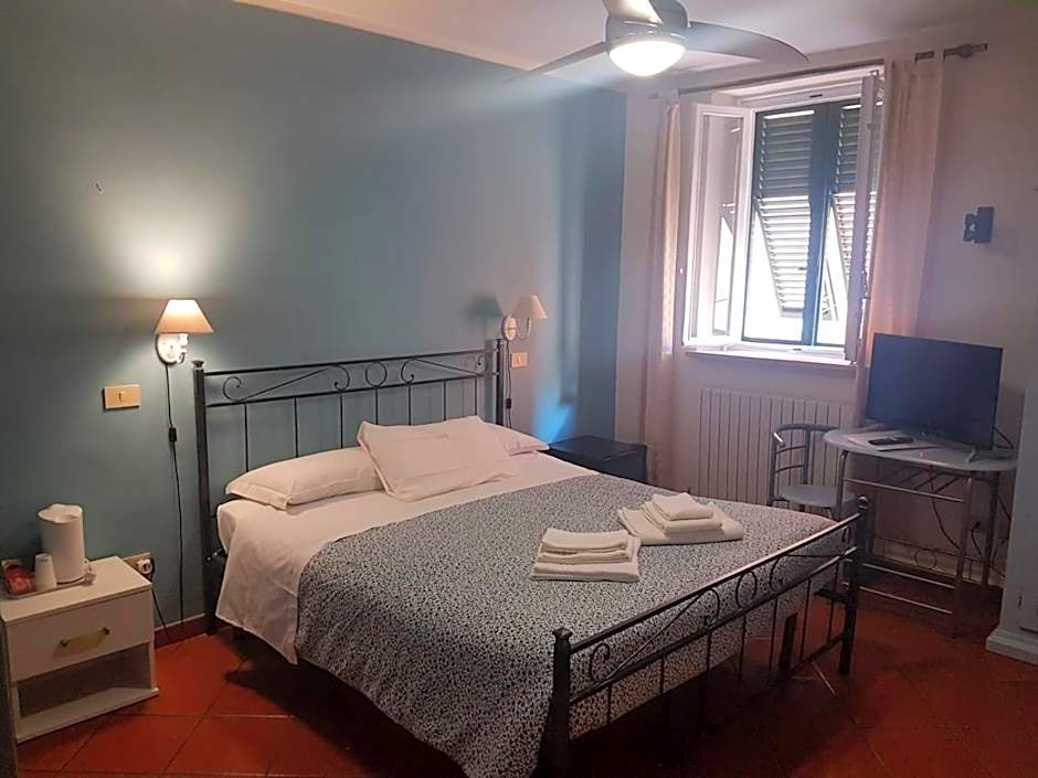 Al Cardinale Rooms & Studios