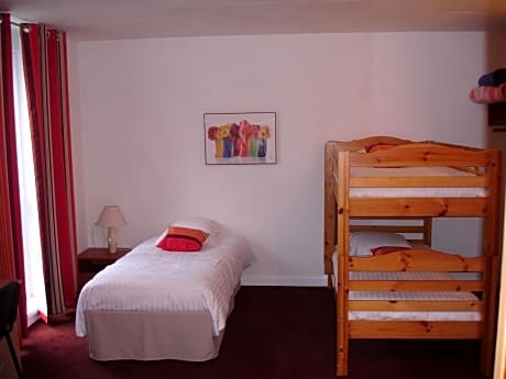 Standard Family Room