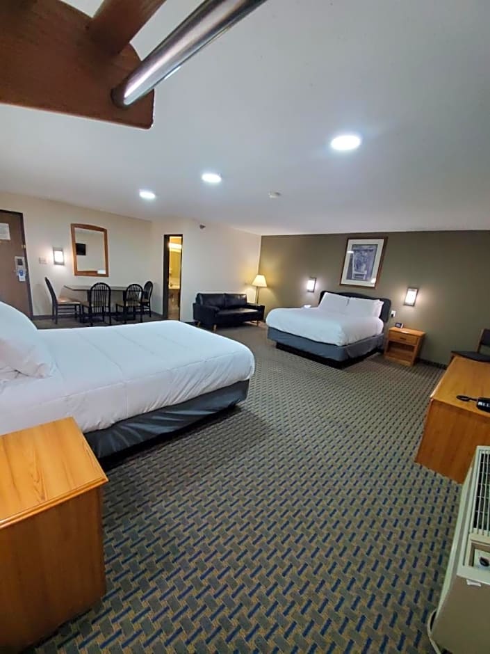 Hibbing Inn & Suites