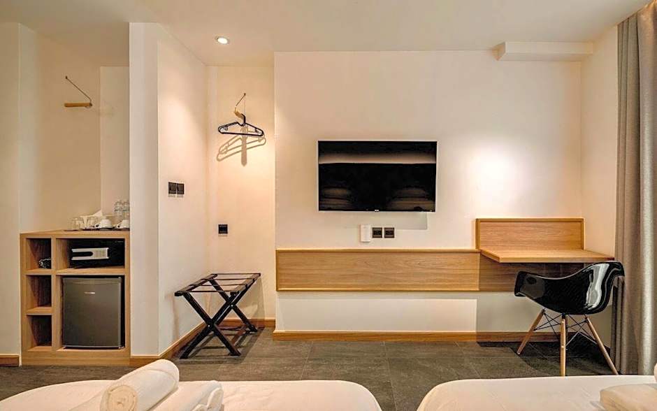 ZEN MASTER HOTEL