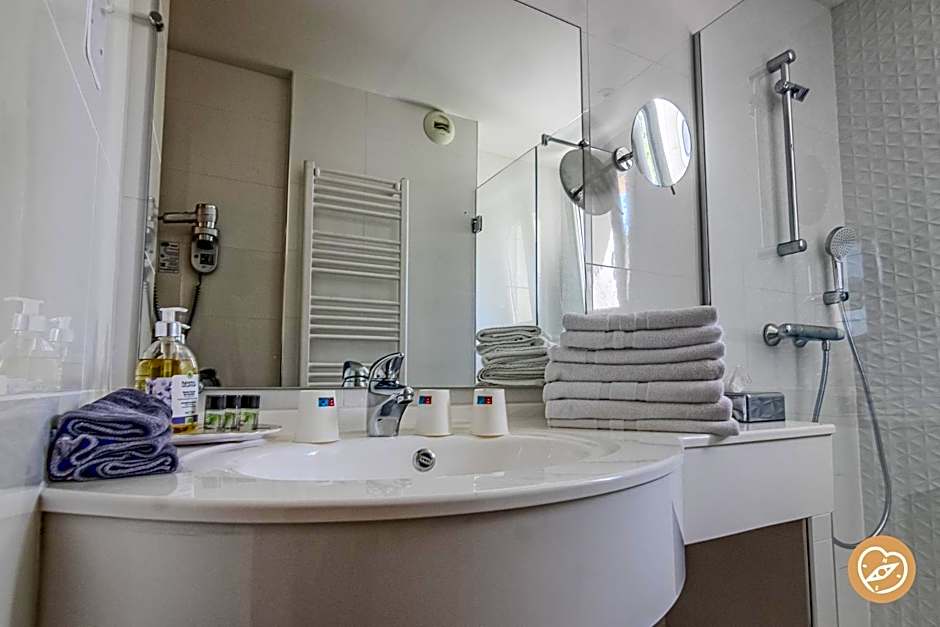 Hotel Les Restanques De Moustiers