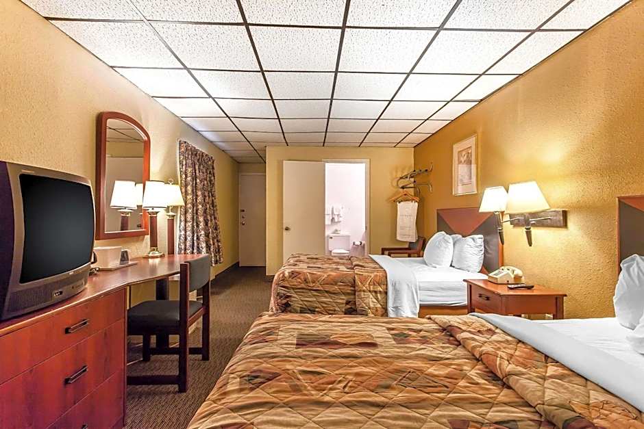 Rodeway Inn North