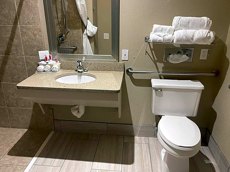 Spark by Hilton La Crosse Onalaska