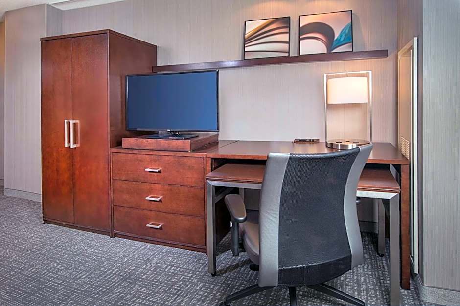 Courtyard by Marriott Washington, DC/U.S. Capitol