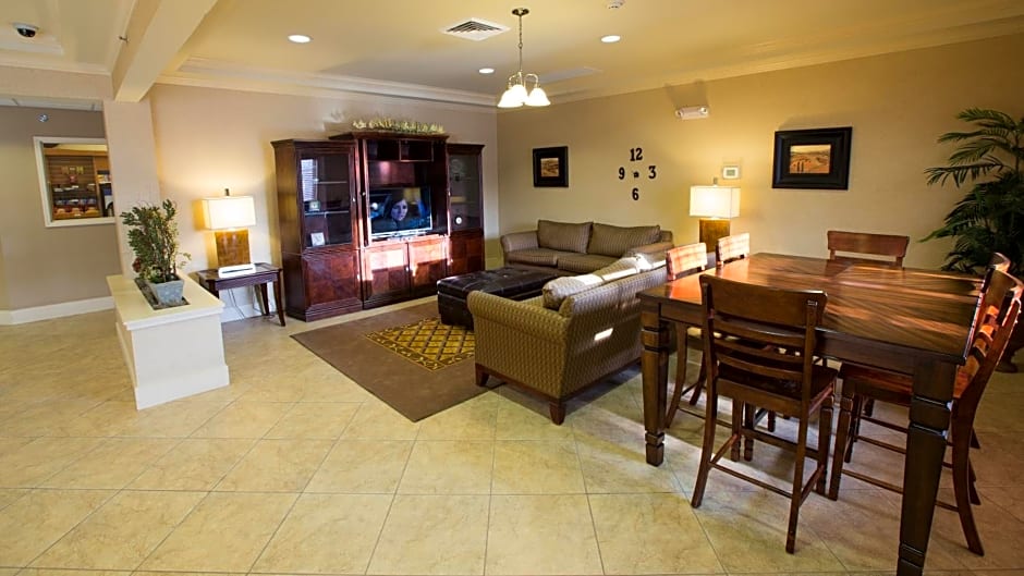 Candlewood Suites Springfield By IHG