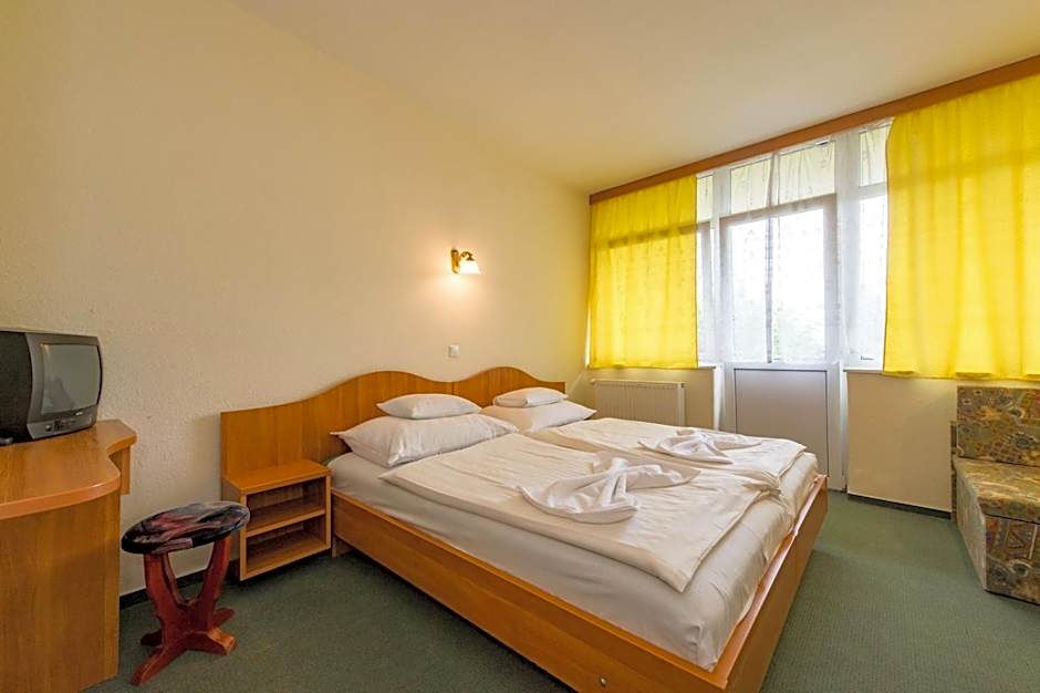 Photo 1 of 7 of Triple Room