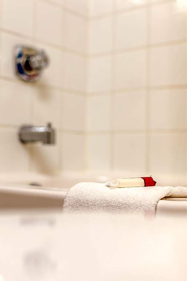 Super 8 by Wyndham Kamloops BC