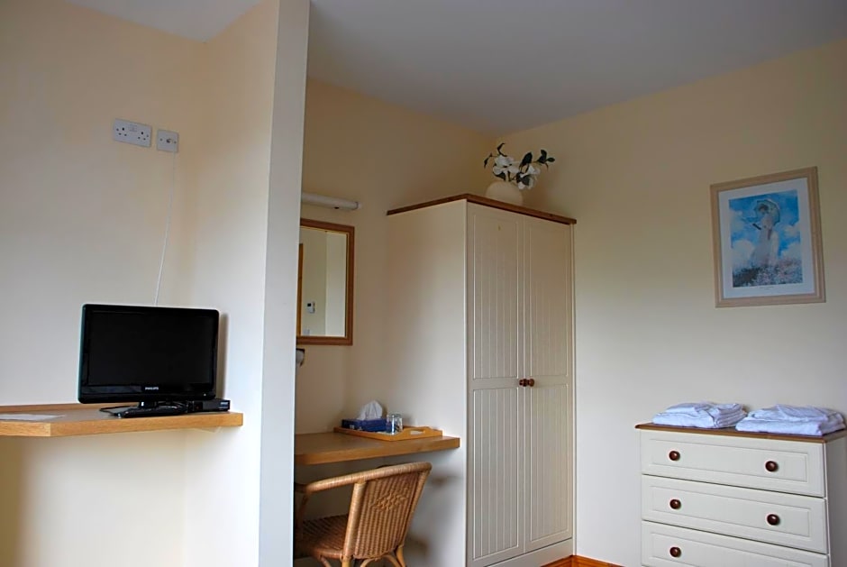 Kemar House post code F26RR28