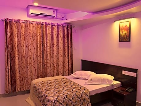 Deluxe Double Non AC