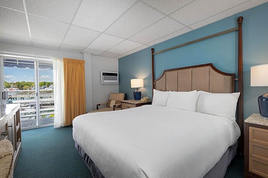 Boothbay Harbor Inn