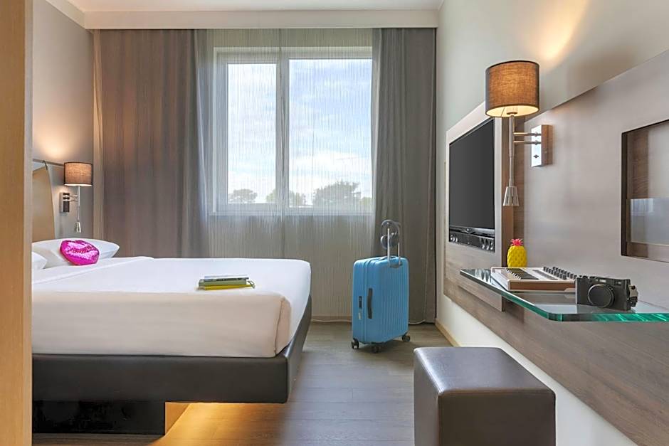 Moxy by Marriott Milan Malpensa Airport