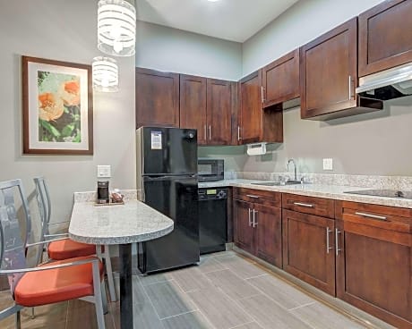 2 Queen Beds, Efficiency, Suite, Nonsmoking