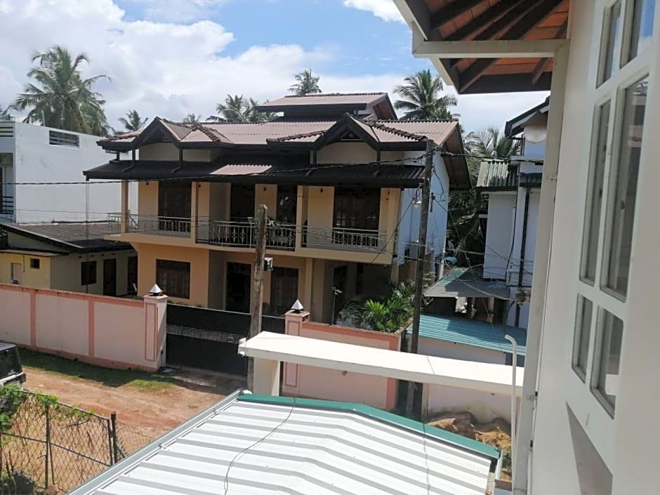 Lahiru Airport Villa