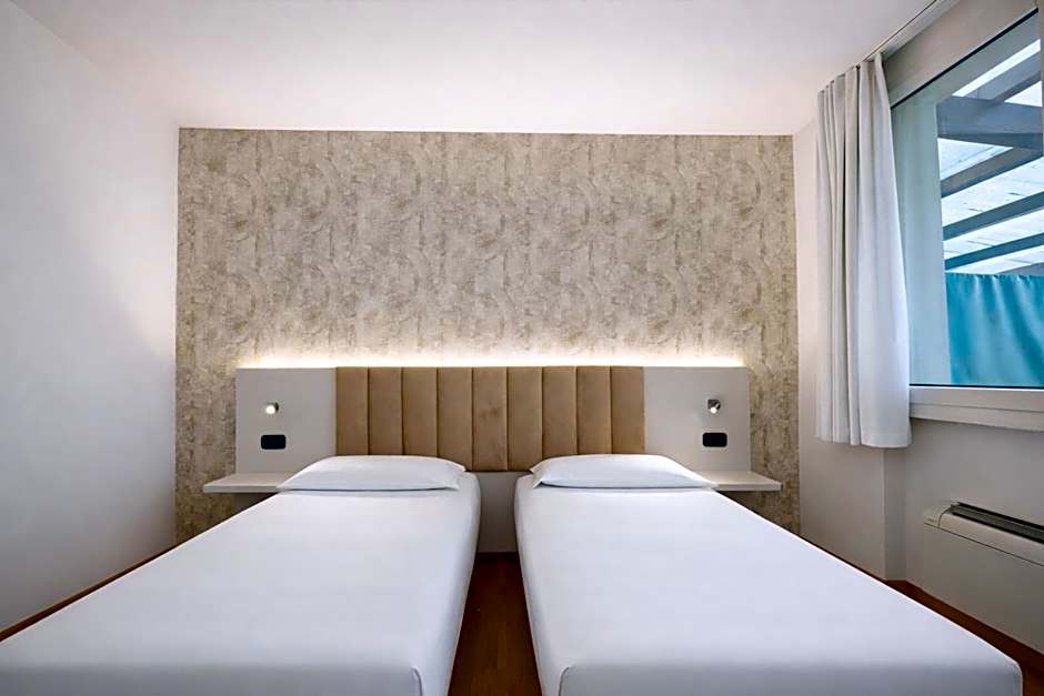 LVG Hotel Collection - Riz