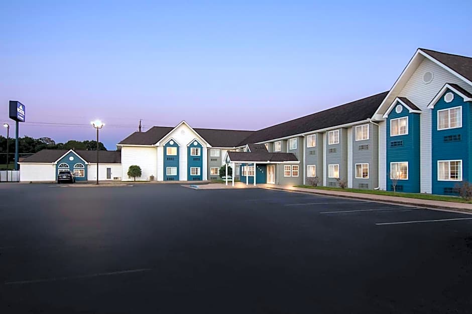Microtel Inn & Suites By Wyndham Joplin