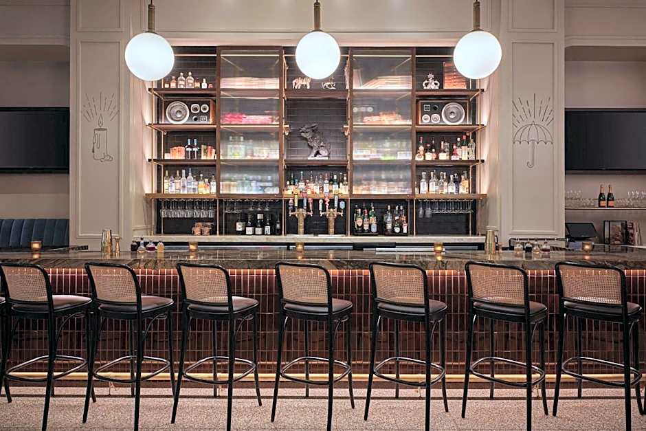 Renaissance Saint Elm Dallas Downtown Hotel