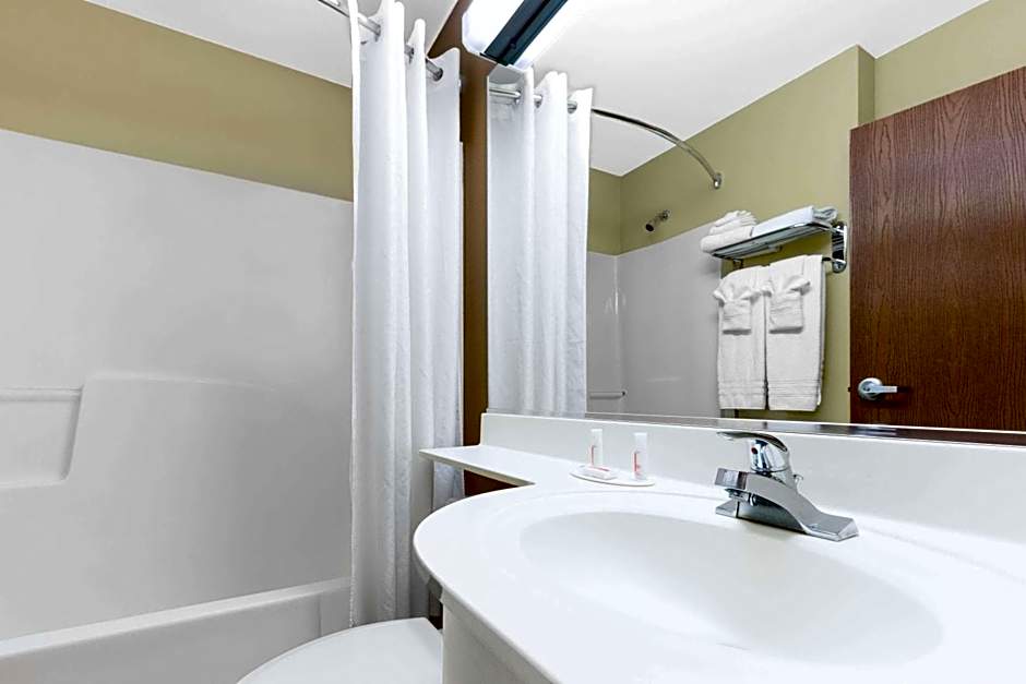 Microtel Inn & Suites By Wyndham Ozark