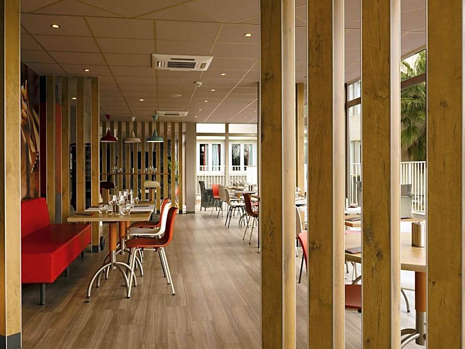 Ibis Arles