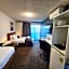 Crest Motor Inn