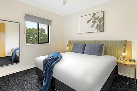 One Bedroom Apartment