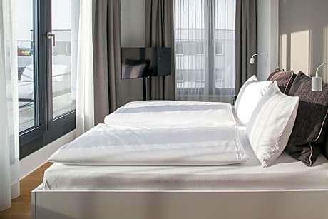 Two-Bedroom Apartment XL