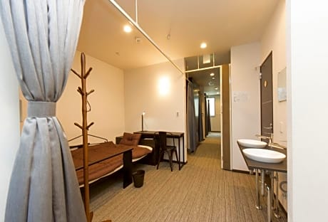 Single Room - Female Only