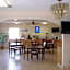 Americas Best Value Inn & Suites Macon at Eisenhower Pkwy