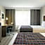 Country Inn & Suites by Radisson, Platteville, WI